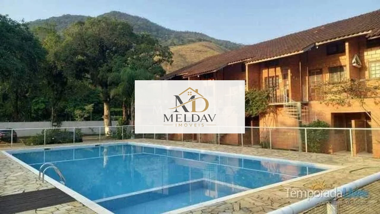 Apartamento em Maranduba